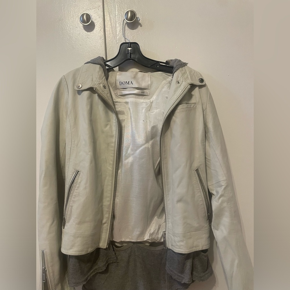 DOMA leather jacket with detachable hood and shirt
